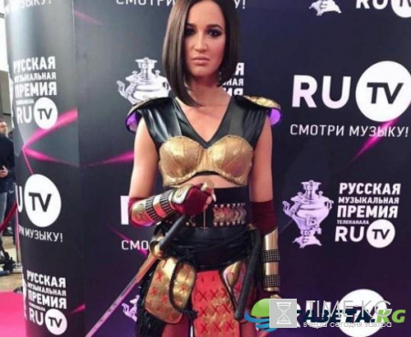 Ольга Бузова поведала о костюме Клеопатры за 700 000 рублей