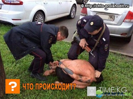 Полуголый дебошир бросался под колеса машин в Уфе – очевидцы сняли на видео момент задержания