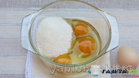 Шарлотка с яблоками рецепт с фото пошагово в духовке: самый вкусный рецепт