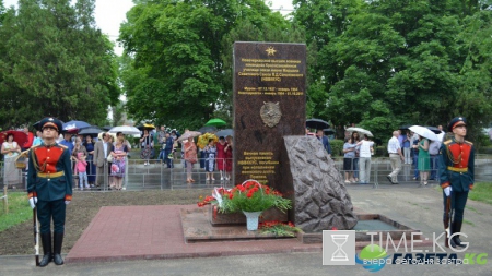 В Новочеркасске открыли памятник в честь легендарного училища связи