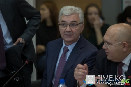 Якоб проинспектировал ход реконструкции стадиона "Химмаш"