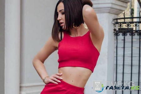 Жена футболиста Глушакова прокомментировала слухи о его романе c Бузовой