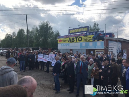 Жители Ижевска устроили пикет против Навального