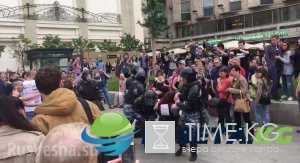 В Москве и Петербурге на митингах оппозиции задержали более 650 человек ФОТО,