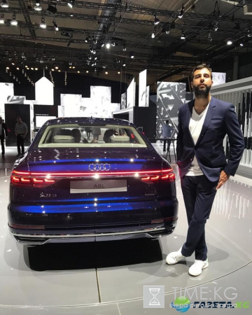 Instagram: Иван Ургант посетил презентацию Audi А8 в Барселоне