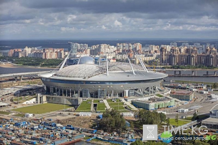 Крыша «Зенит-арены» потекла прямо во время матча