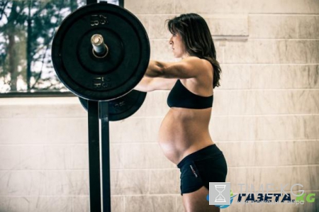 Кубики на животе у женщин: почему "фитоняшкой" быть опасно для здоровья