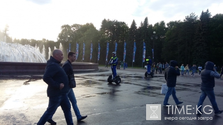 Медики на сегвеях отрепетировали ЧМ-2018 в Петербурге