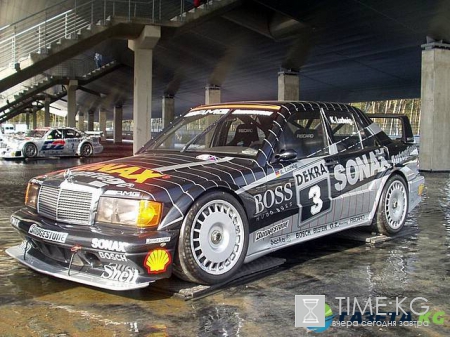 Mercedes-Benz построил копию гоночного седана 190E 2.5-16 Evo II