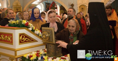 Николай Чудотворец в Санкт-Петербурге: когда начинаются посещения, очередь, как попасть к святыне