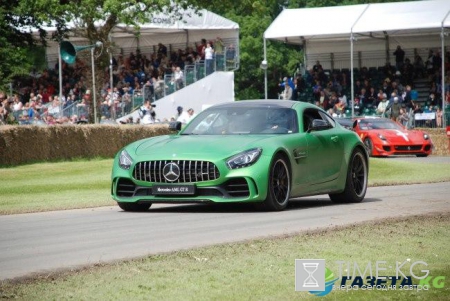 Обзор Mercedes–AMG GT R 2017 модельного года