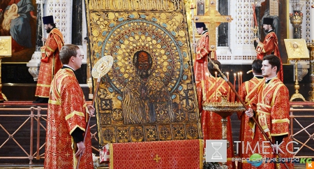 Очередь к мощам Николая Чудотворца онлайн: очередь 5 июля, когда лучше занимать, где начинается