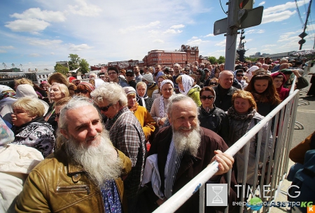 Очередь к мощам Николая Чудотворца онлайн: очередь 5 июля, когда лучше занимать, где начинается