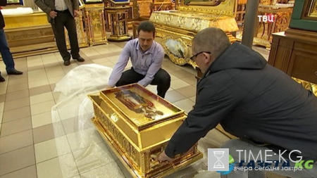 Очередь к мощам в Санкт-Петербурге сейчас, онлайн: в Санкт-Петербурге выстроилась громадная очередь к мощам Николая Чудотворца