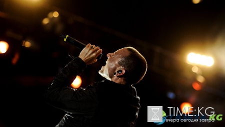 Почему умер солист "Линкин Парк", что случилось на самом деле, похороны, фото и видео, последний клип: причина смерти Честера Беннингтона