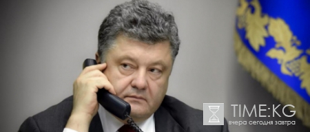 Порошенко вновь пожаловался на Россию Меркель и Макрону