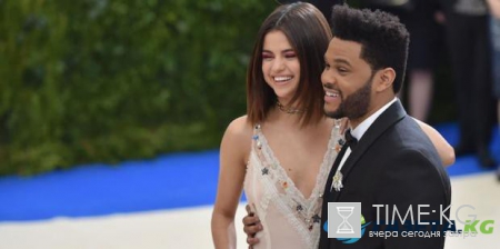Селена Гомес мешает The Weeknd заниматься музыкой – друзья рэпера