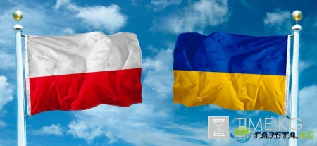 В Киеве призвали «плюнуть на поляков»