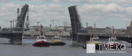 В ночь на 10 июля в Петербурге разведут все мосты через Большую и Малую Неву