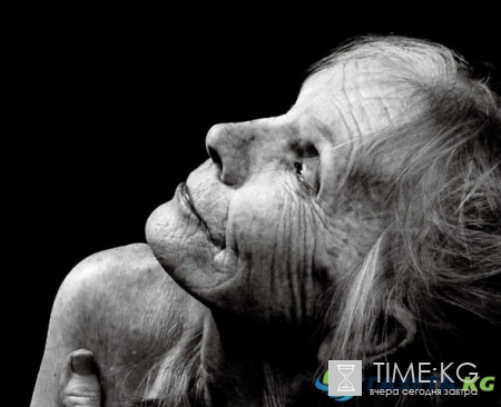 Винный блог. Неожиданно. Обнаженная 80-летняя модель в рекламе вина Бароло