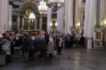 Время ожидания в очереди к мощам Николая Чудотворца выросло до 6-7 часов