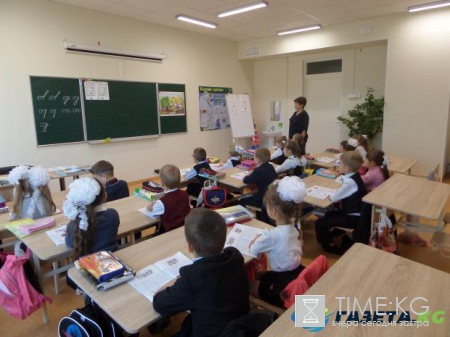 Что украинцам принесет сентябрь: вырастет доллар подорожает аренда и стартует пенсионная реформа