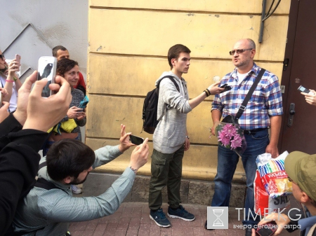 Депутат Законодательного собрания Петербурга Максим Резник вышел на свободу