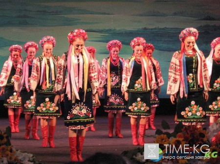 Канадские танцовщицы взорвали национальное ТВ голым гопаком