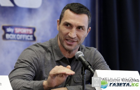 Мир отреагировал на уход Кличко: от Порошенко до бывших коллег