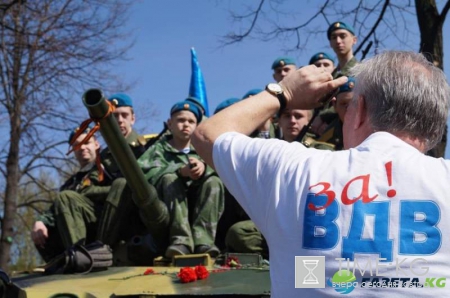 Поздравления с Днем ВДВ: стихи, открытки, смс, прикольные, в прозе, смешные