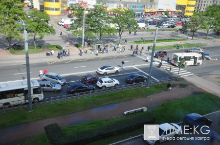 В ДТП на перекрестке Генерала Симоняка и Ветеранов столкнулись пять автомобилей