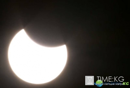 В США началось полное солнечное затмение