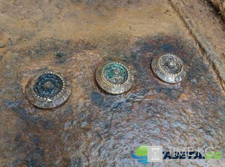 В Виннице открыли загадочный сейф найденный при прокладке теплотрассы