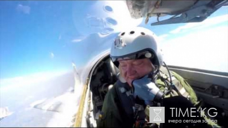Видео полета Порошенко на истребителе МиГ-29 опубликовано в Сети