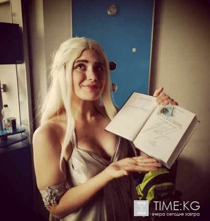 За автографом Джорджа Мартина на Невском выстроилась гигантская очередь