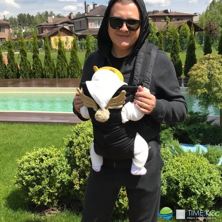 6 знаменитых отцов, которые точно знают, что делать с детьми 6 знаменитых отцов, которые точно знают, что делать с детьми