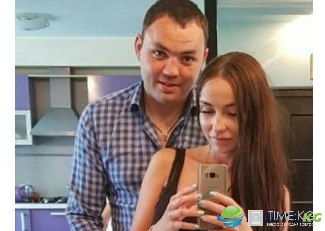 Александр Гобозов после развода влюбился в парикмахершу и показал её всем Александр Гобозов после развода влюбился в парикмахершу и показал её всем