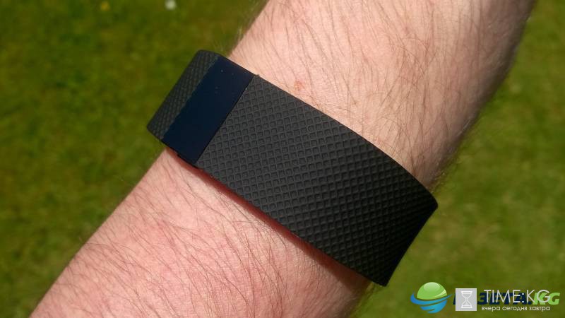 Анонсированы смарт-часы Fitbit Ionic с глюкометром