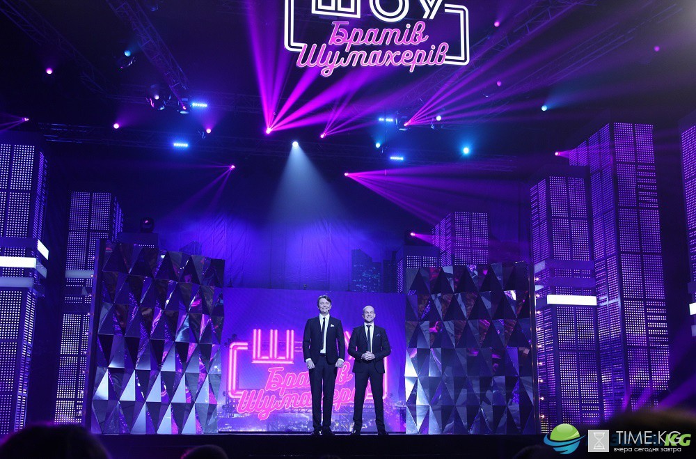 Братья Шумахеры не только слушают политиков, но еще и смеются над ними