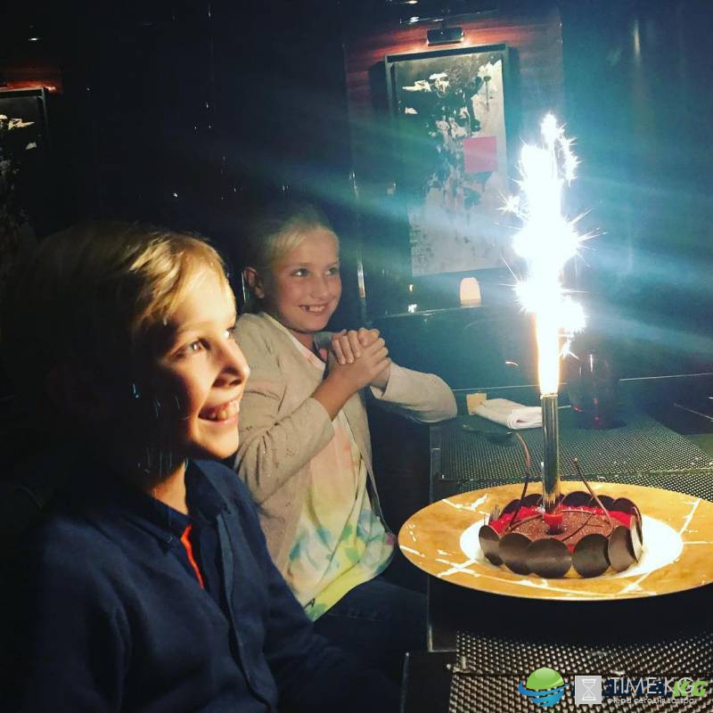 Наталья Водянова в Instagram поздравила сына Виктора с десятилетием Наталья Водянова в Instagram поздравила сына Виктора с десятилетием