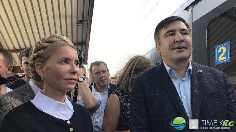 "Приключения Саакашвили": Бывший друг Порошенко прорвался в Украину "Приключения Саакашвили": Бывший друг Порошенко прорвался в Украину