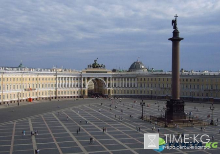 На Дворцовой площади в Петербурге монтируют сцену для концерта Билана, “Полюсов” и “IOWA”