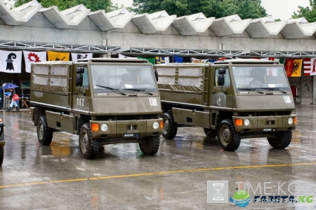 На территории Украины был замечен военный автомобиль Mowag Duro