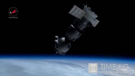 Роскосмос опубликовал фото посадки экипажа «Союз МС-04»