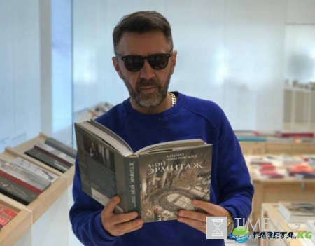 В Мурманском художественном музее Шнуров нарисовал кота