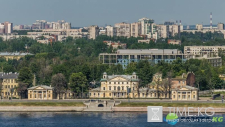 В новостройках Петербурга жители провели без света и воды 14 часов