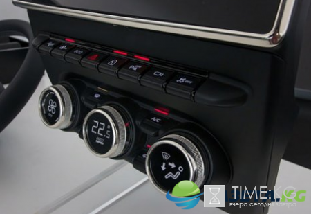 В Сеть случайно утекли первые снимки салона нового Dacia Duster