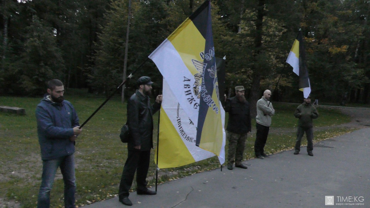 В Петербурге прошел камерный митинг против «Матильды» В Петербурге прошел камерный митинг против «Матильды»