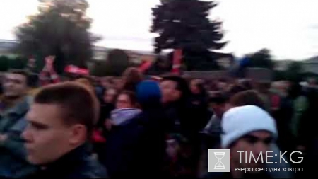 На митинге в поддержку Навального в Петербурге собрались около 5 тысяч человек