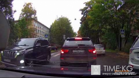 На улице Орбели автоледи сбила школьника на пешеходном переходе